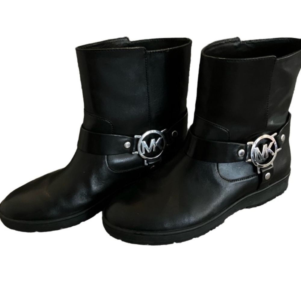 Like New! In Perfect Condition! MICHAEL KORS Black Leather Moto Boot
